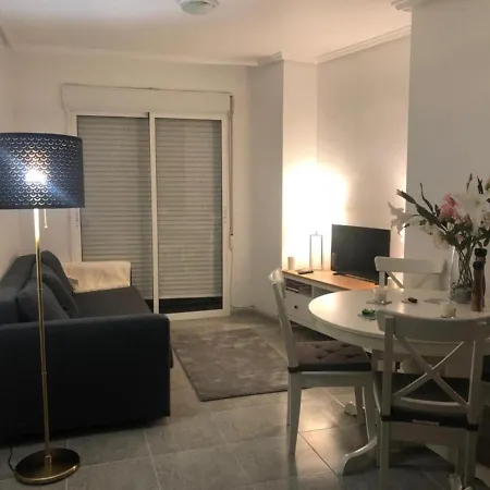Apartment Lovely 2-Bed Apartment In Torrevieja *