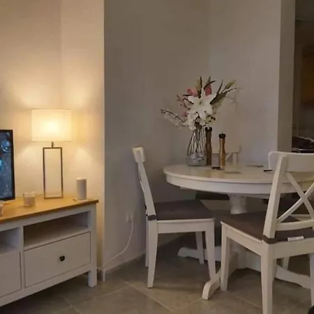 Apartment Lovely 2-Bed Apartment In Torrevieja